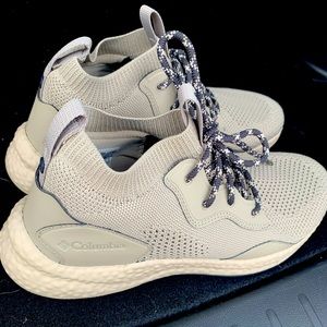 Columbia hiking shoes/boots
